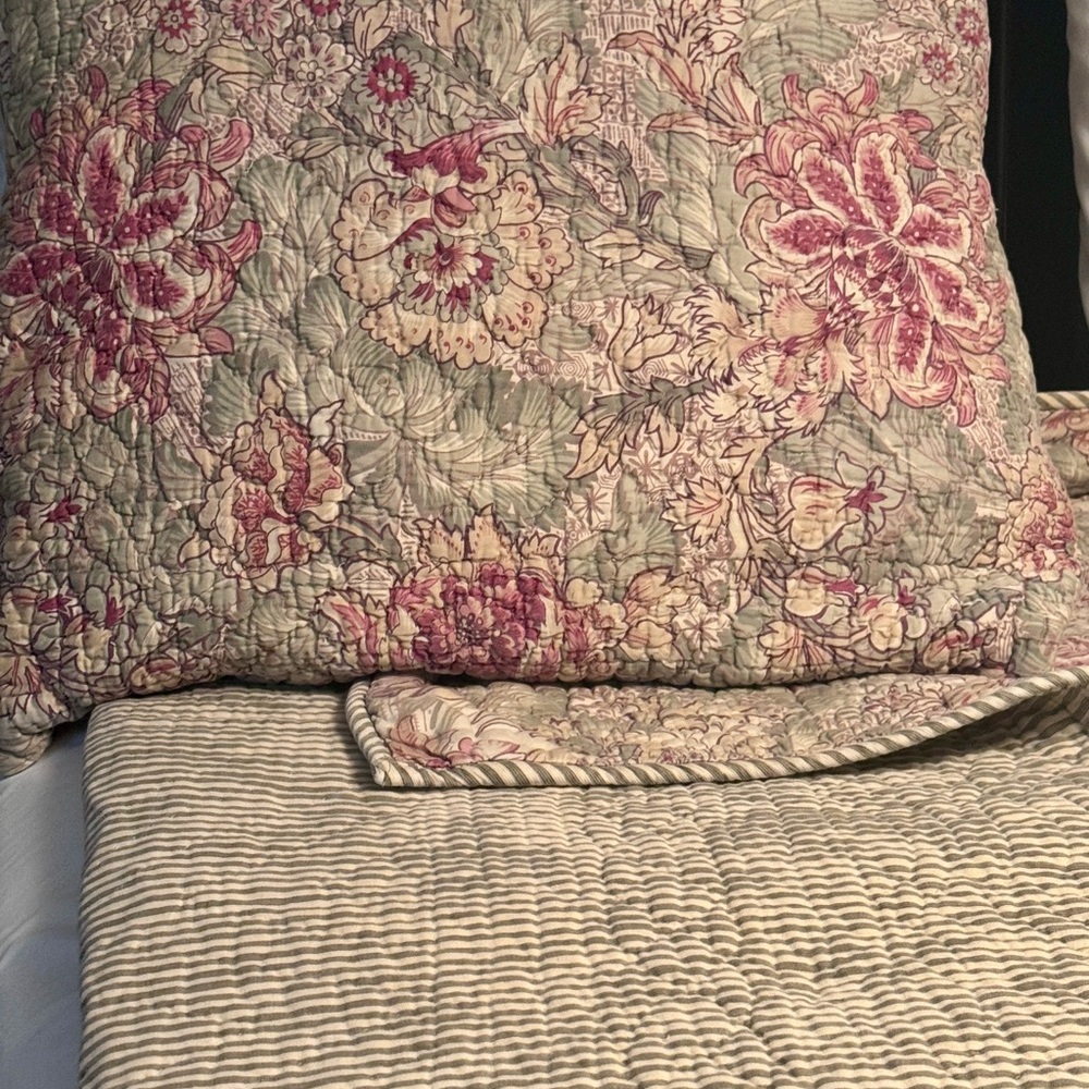 NFS Pine Cone Hill Pink and Gray Floral Quilt